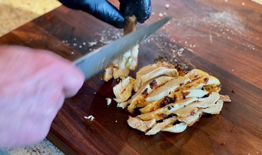 scharfes Messer zum Fleisch schneiden